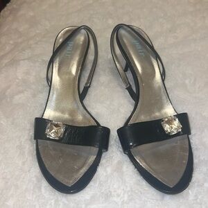 MADE IN ITALY “A pair”BEAUTIFUL shoes low kitten heels.